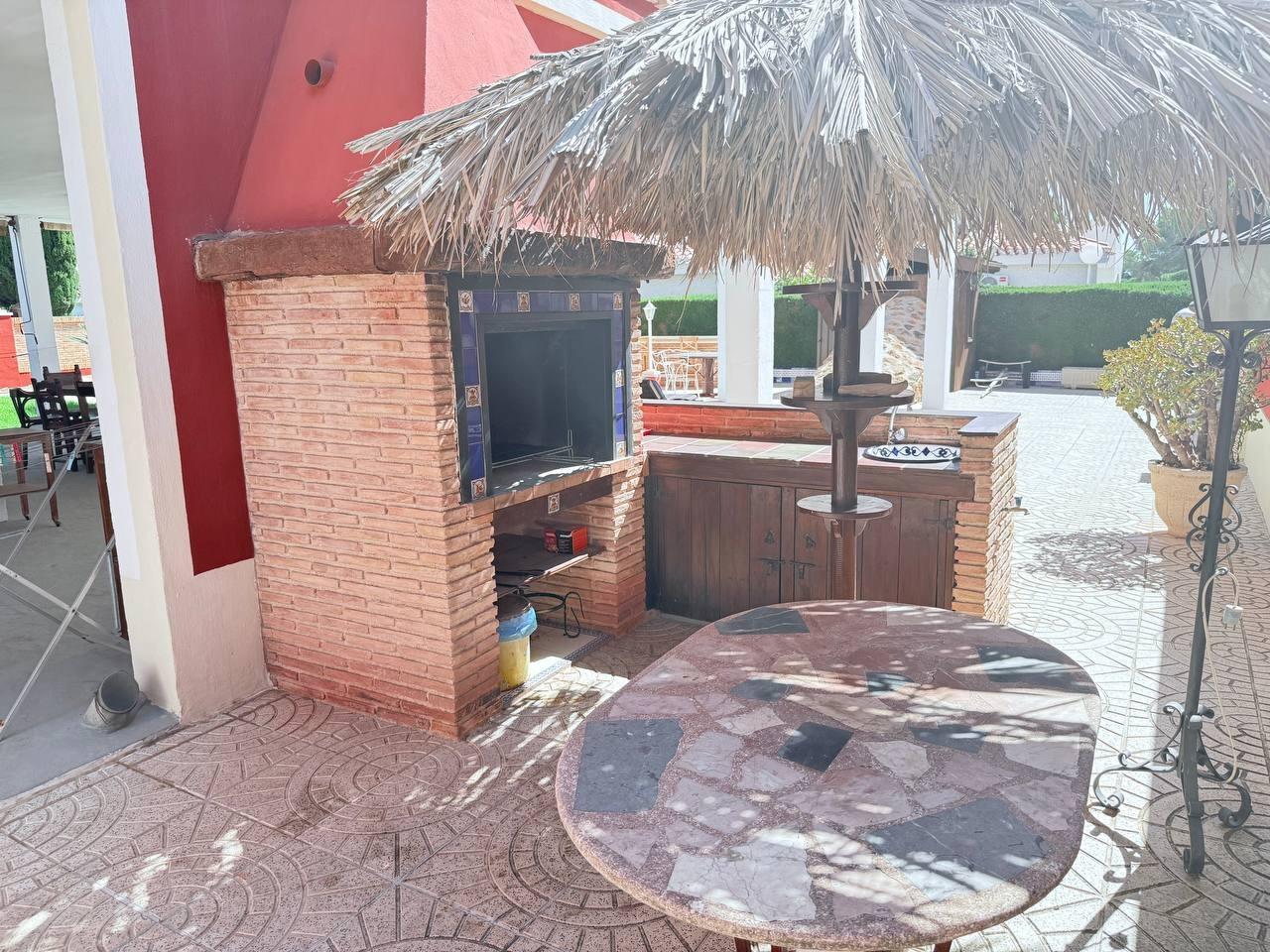 5 Bed, 3 Bath, HouseFor Sale, Campoamor, Alicante