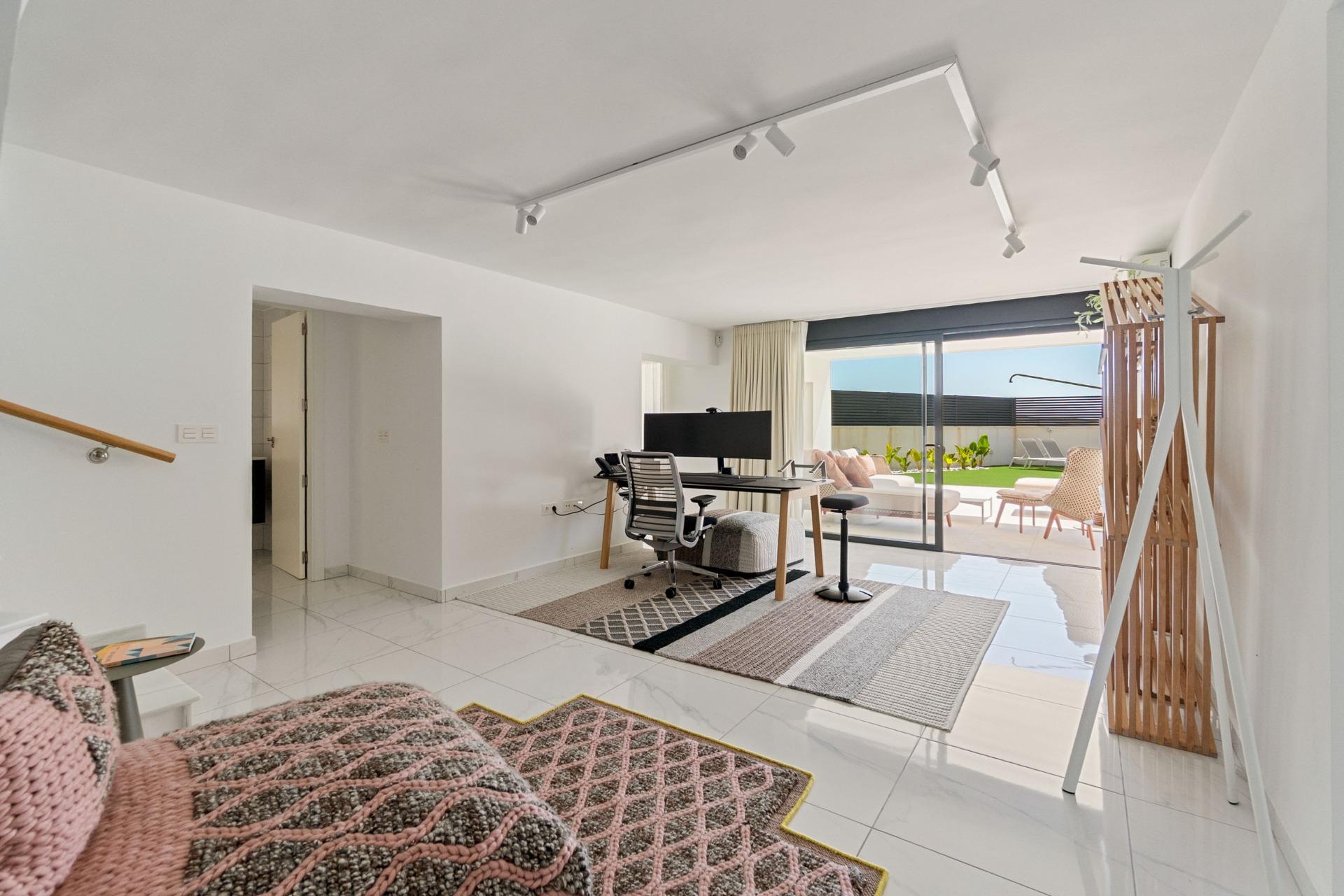 5 Bed, 3 Bath, HouseFor Sale, Torrevieja, Alicante