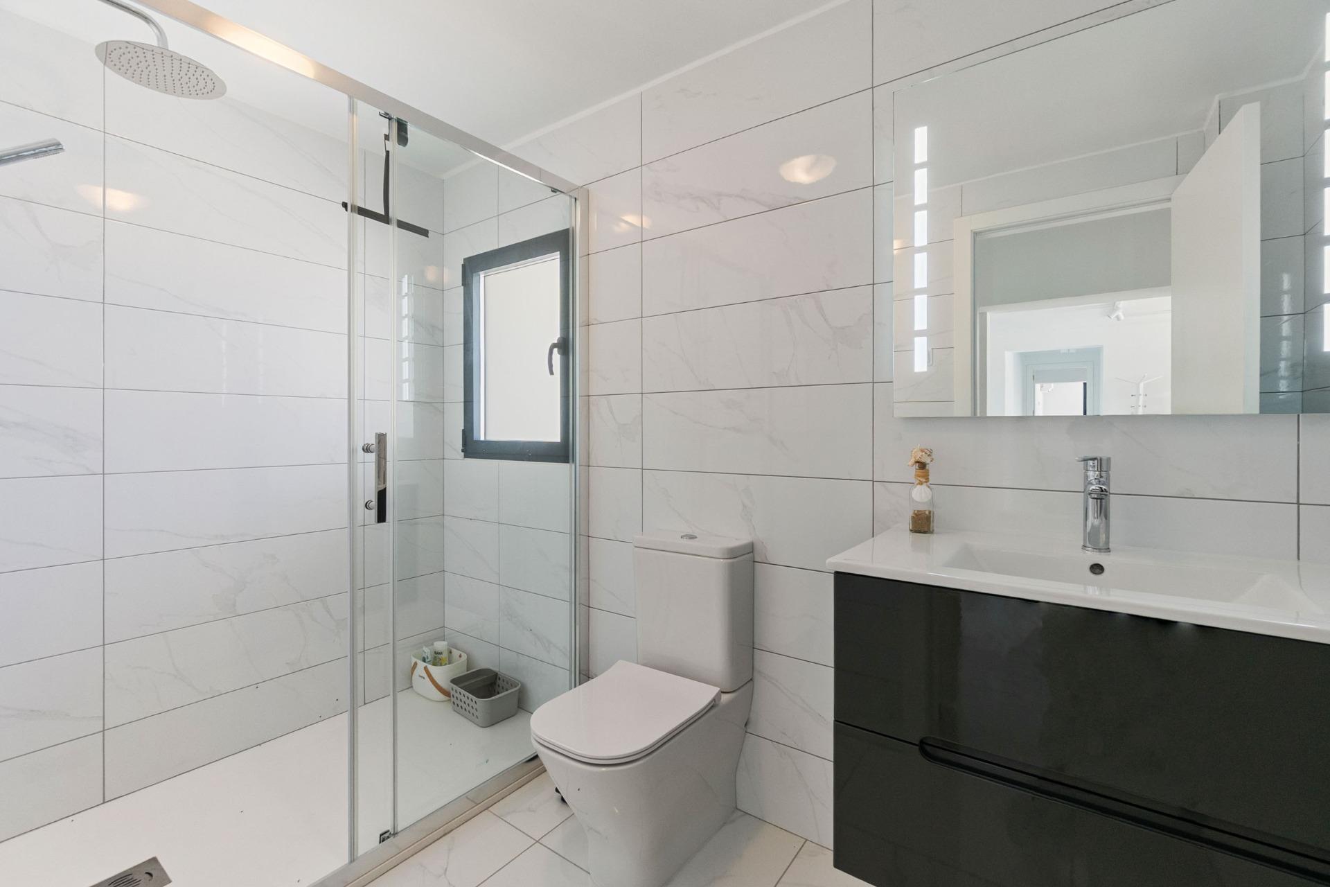 5 Bed, 3 Bath, HouseFor Sale, Torrevieja, Alicante