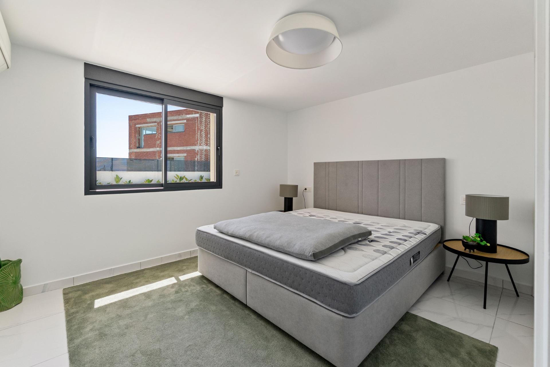 5 Bed, 3 Bath, HouseFor Sale, Torrevieja, Alicante