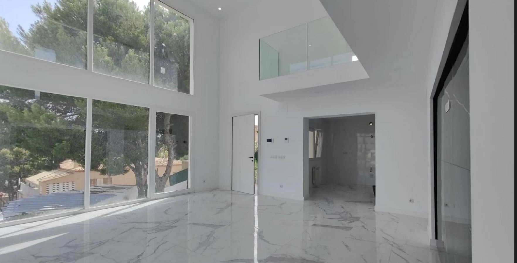 6 Bed, 3 Bath, HouseFor Sale, Torrevieja, Alicante