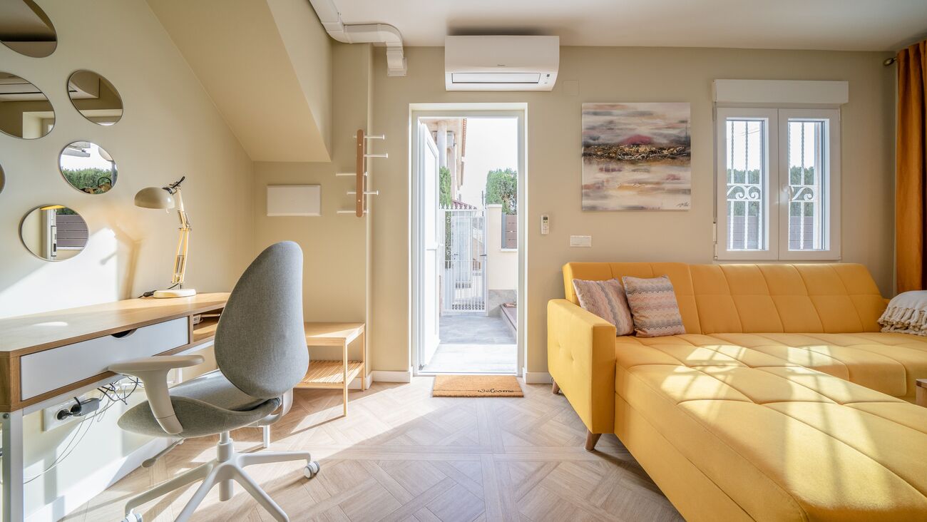 2 Bed, 1 Bath, ApartmentFor Sale, Torrevieja, Alicante