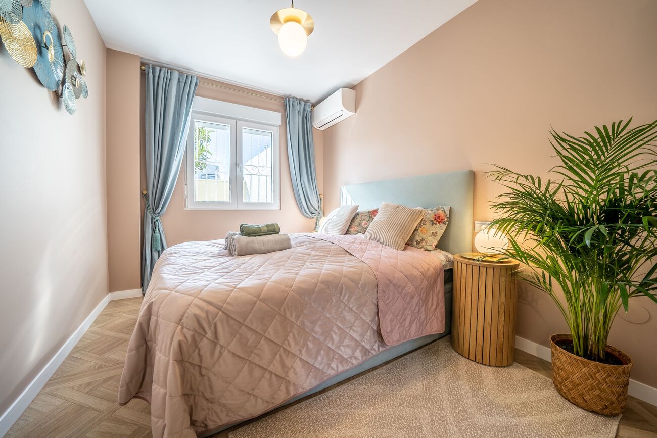 2 Bed, 1 Bath, ApartmentFor Sale, Torrevieja, Alicante