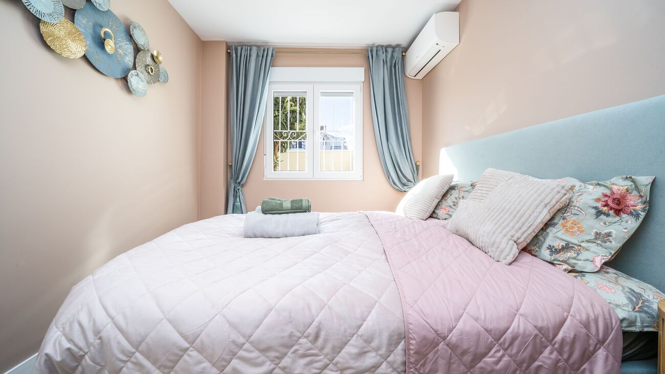 2 Bed, 1 Bath, ApartmentFor Sale, Torrevieja, Alicante