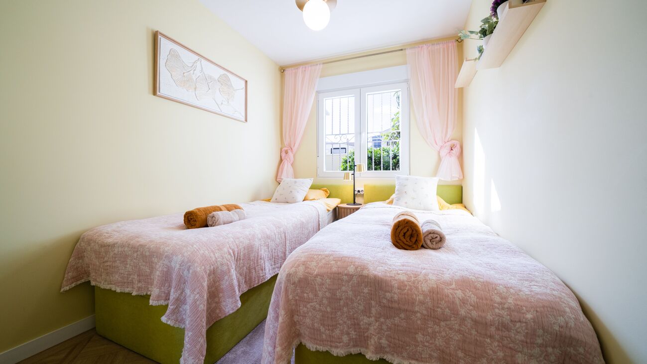 2 Bed, 1 Bath, ApartmentFor Sale, Torrevieja, Alicante