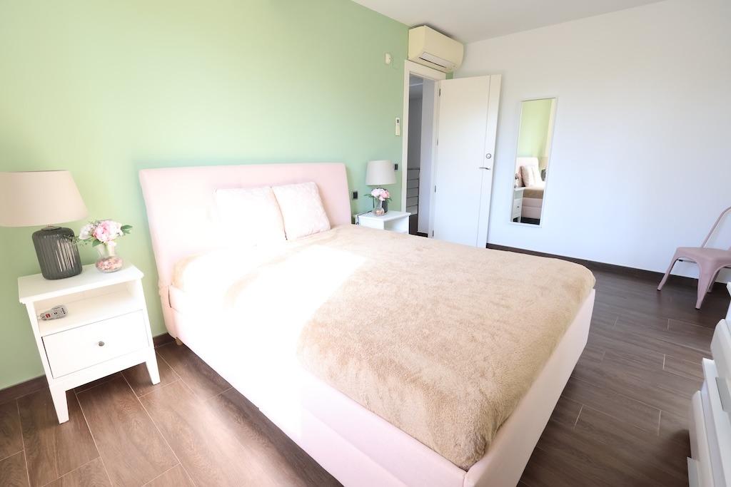 4 Bed, 3 Bath, HouseFor Sale, Cabo Roig, Alicante