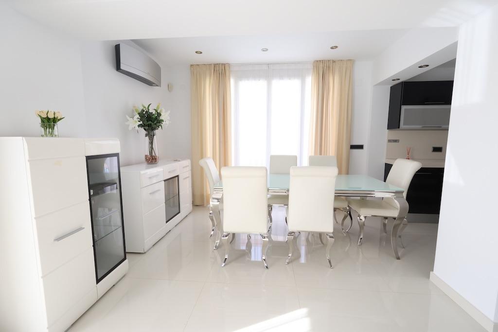 4 Bed, 3 Bath, HouseFor Sale, Cabo Roig, Alicante