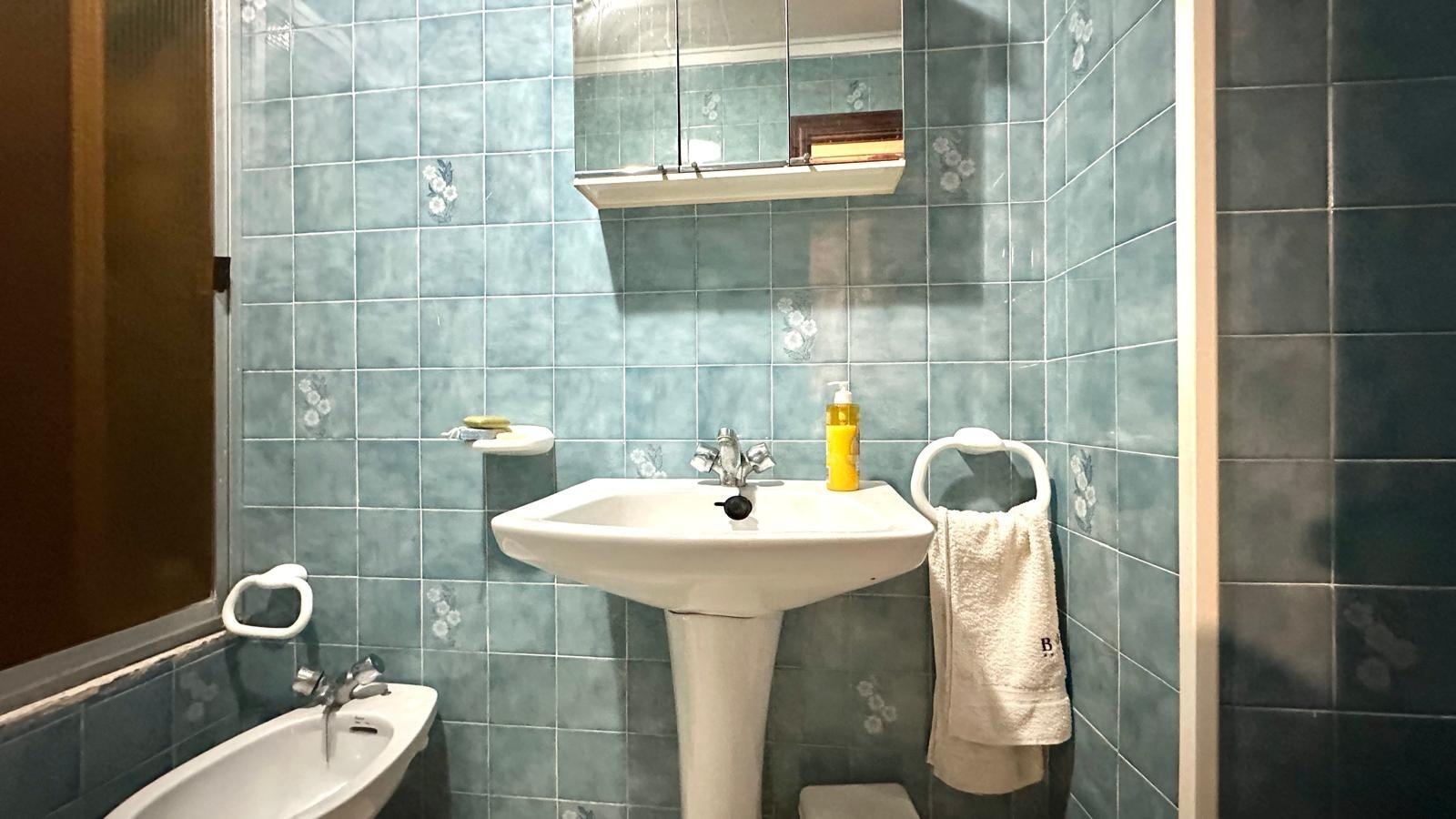 4 Bed, 2 Bath, HouseFor Sale, Torrevieja, Alicante