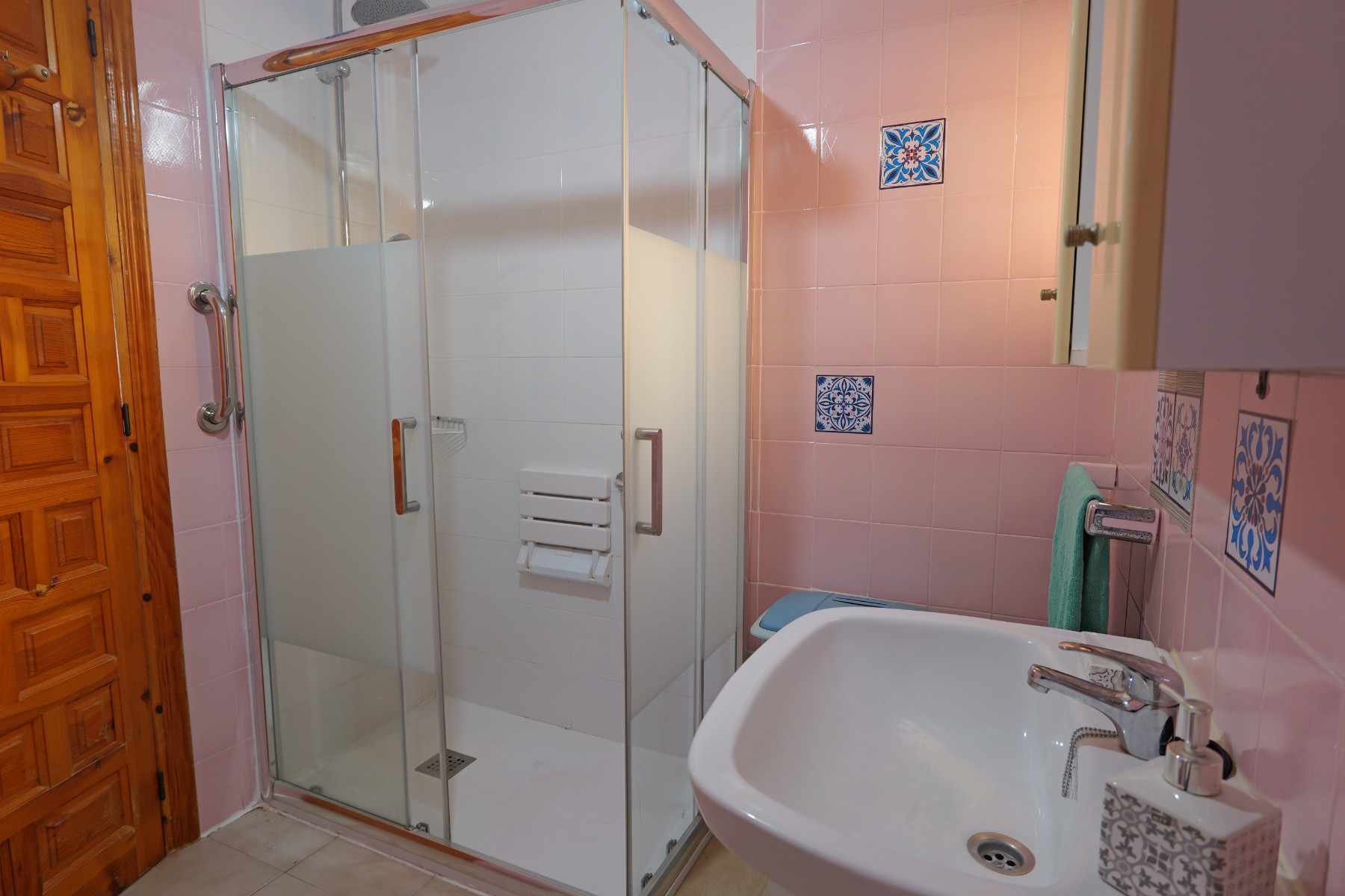2 Bed, 1 Bath, HouseFor Sale, La Siesta, Alicante