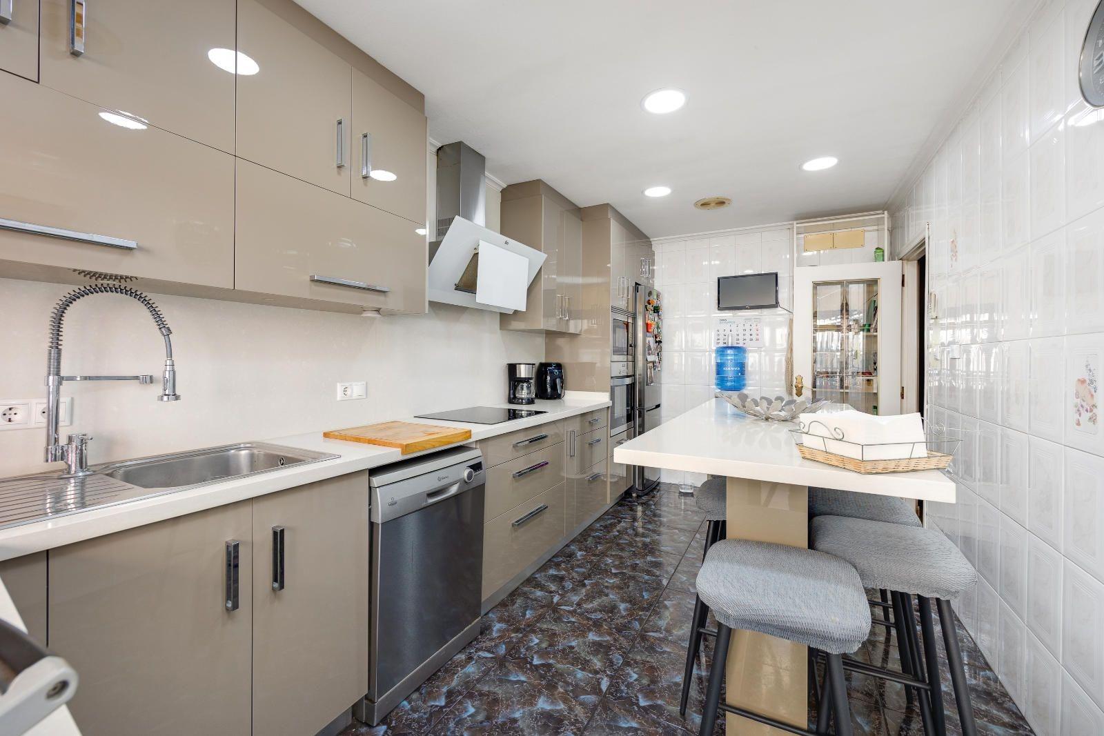 ApartmentFor Sale, Torrevieja, Alicante