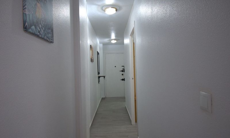 3 Bed, 1 Bath, ApartmentFor Sale, Torrevieja, Alicante
