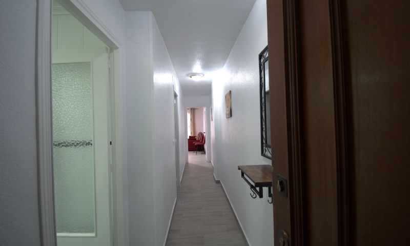 3 Bed, 1 Bath, ApartmentFor Sale, Torrevieja, Alicante