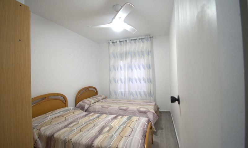 3 Bed, 1 Bath, ApartmentFor Sale, Torrevieja, Alicante