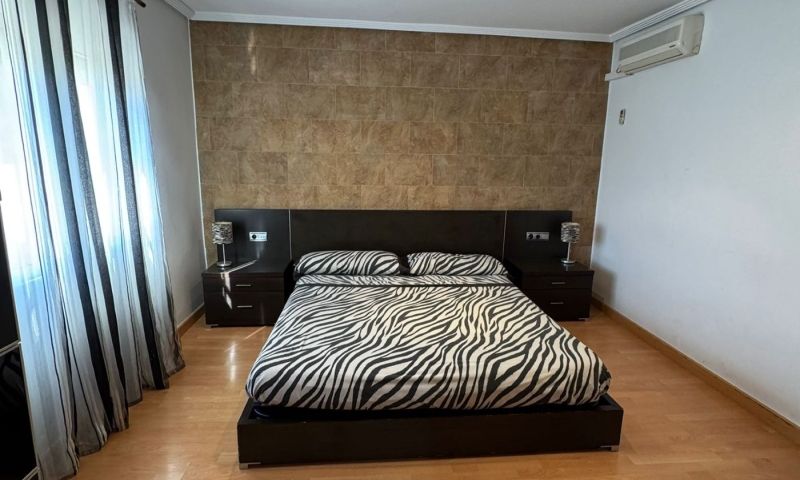 3 Bed, 2 Bath, HouseFor Sale, Torrevieja, Alicante