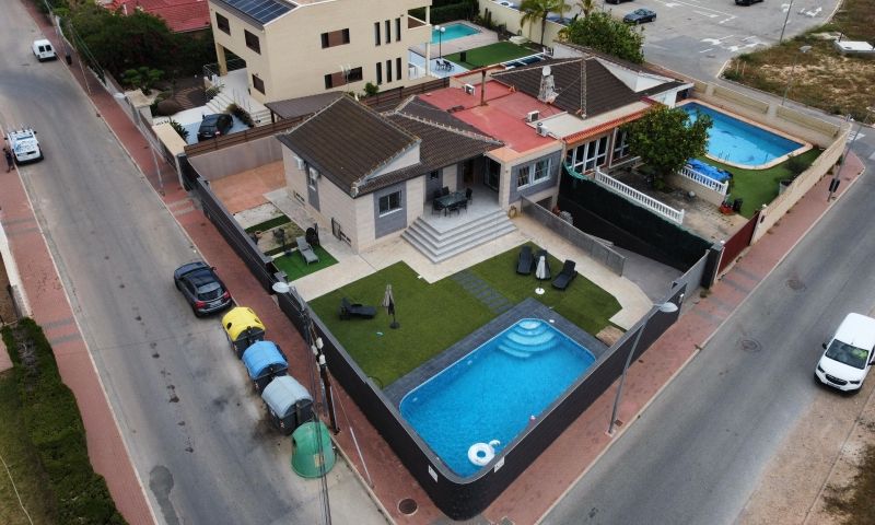 3 Bed, 2 Bath, HouseFor Sale, Torrevieja, Alicante
