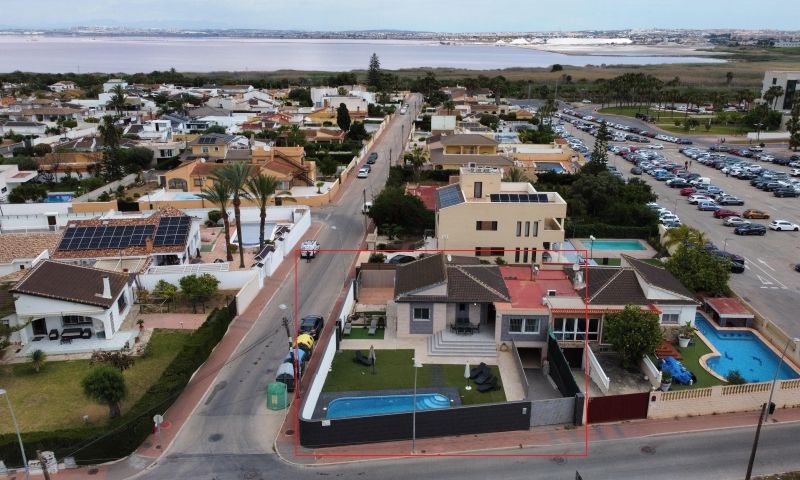 3 Bed, 2 Bath, HouseFor Sale, Torrevieja, Alicante