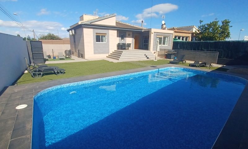 3 Bed, 2 Bath, HouseFor Sale, Torrevieja, Alicante