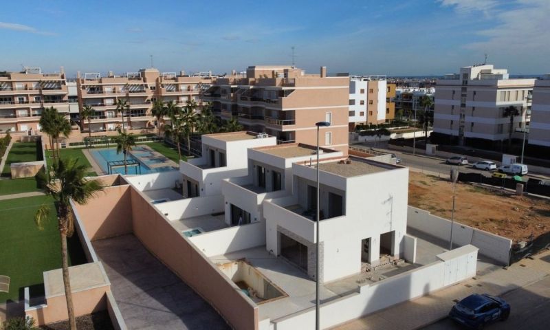 3 Bed, 2 Bath, HouseFor Sale, Orihuela Costa, Alicante