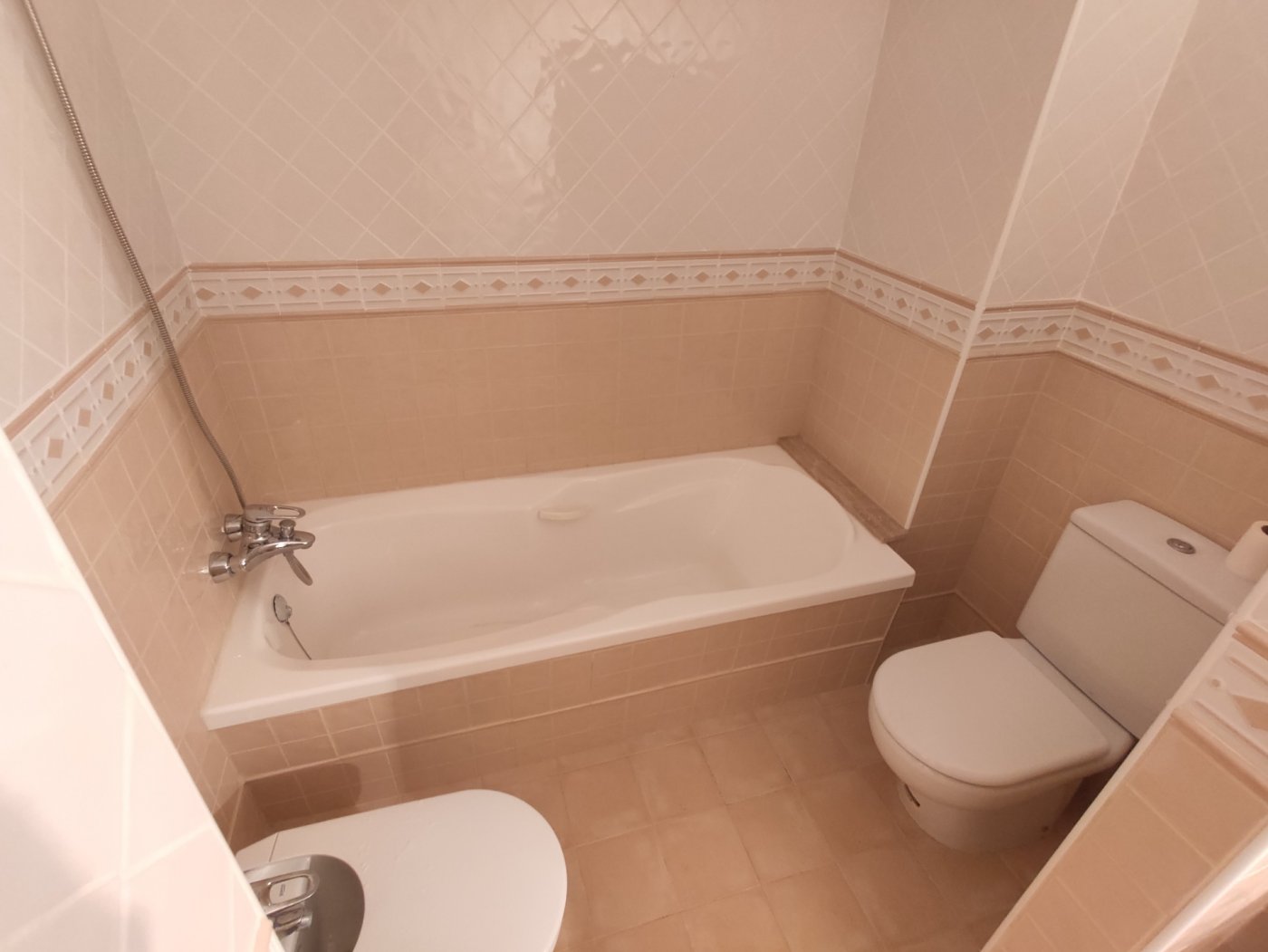 3 Bed, 2 Bath, ApartmentFor Sale, Torrevieja, Alicante