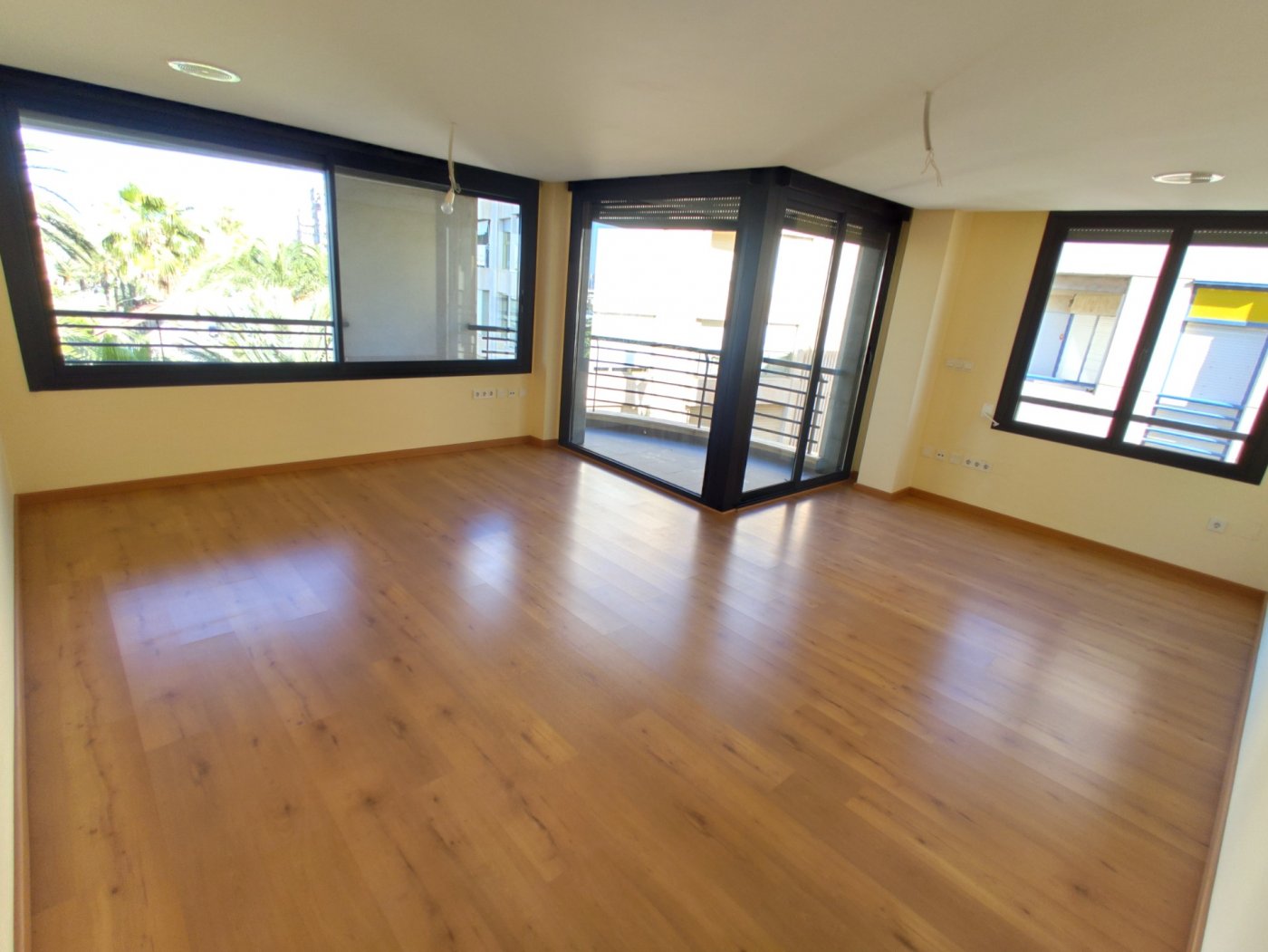 3 Bed, 2 Bath, ApartmentFor Sale, Torrevieja, Alicante