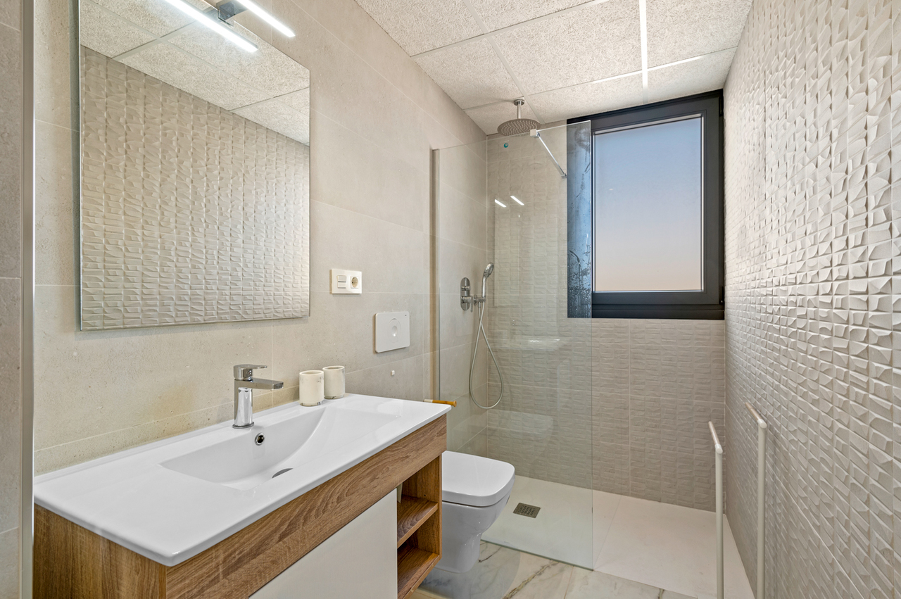 2 Bed, 2 Bath, ApartmentFor Sale, Villamartin, Alicante