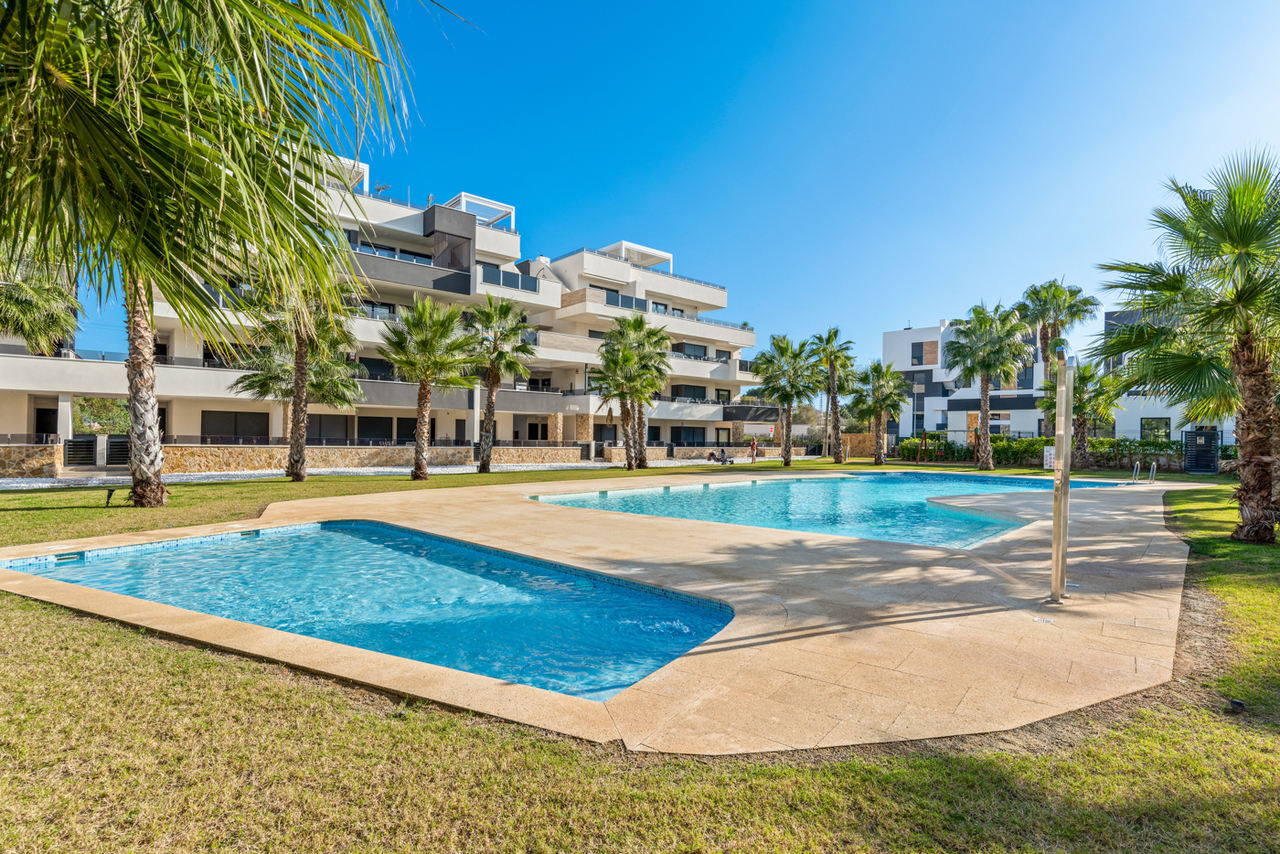 2 Bed, 2 Bath, ApartmentFor Sale, Villamartin, Alicante