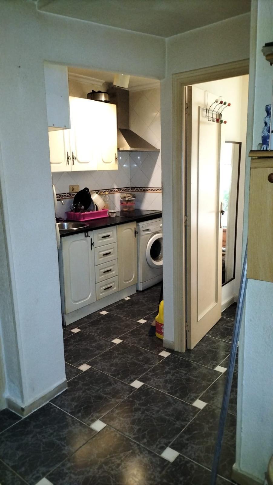 2 Bed, 1 Bath, ApartmentFor Sale, Torrevieja, Alicante