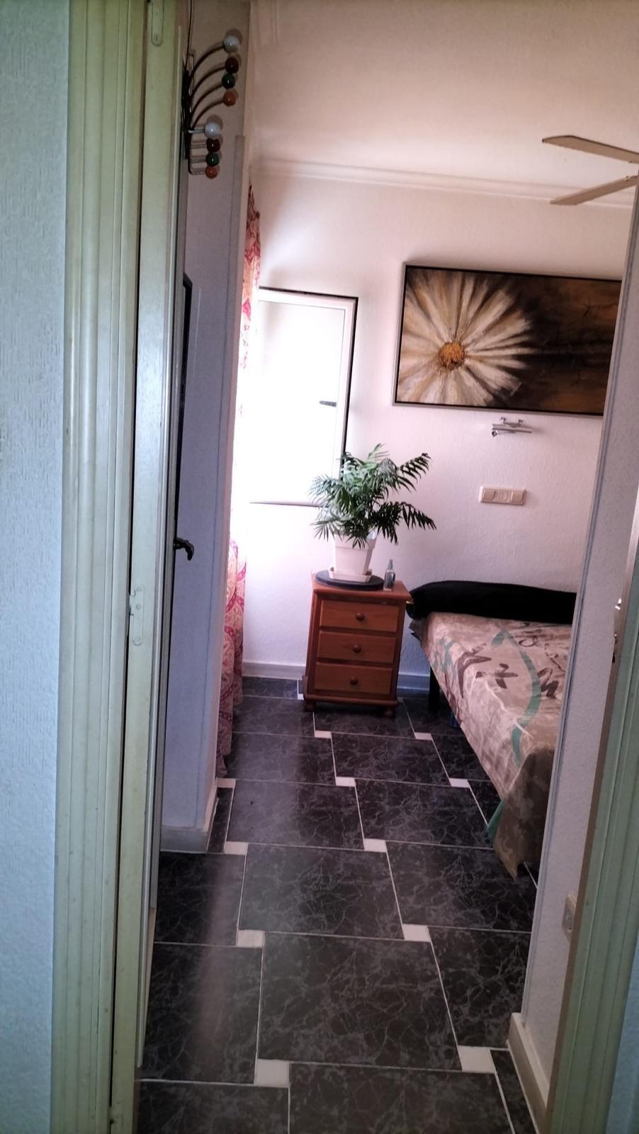 2 Bed, 1 Bath, ApartmentFor Sale, Torrevieja, Alicante
