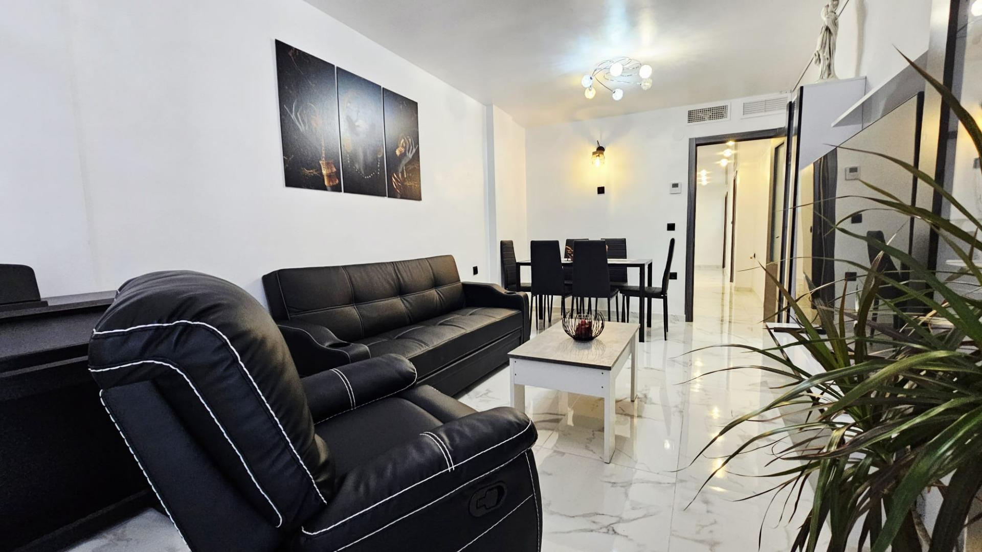 3 Bed, 1 Bath, ApartmentFor Sale, Torrevieja, Alicante