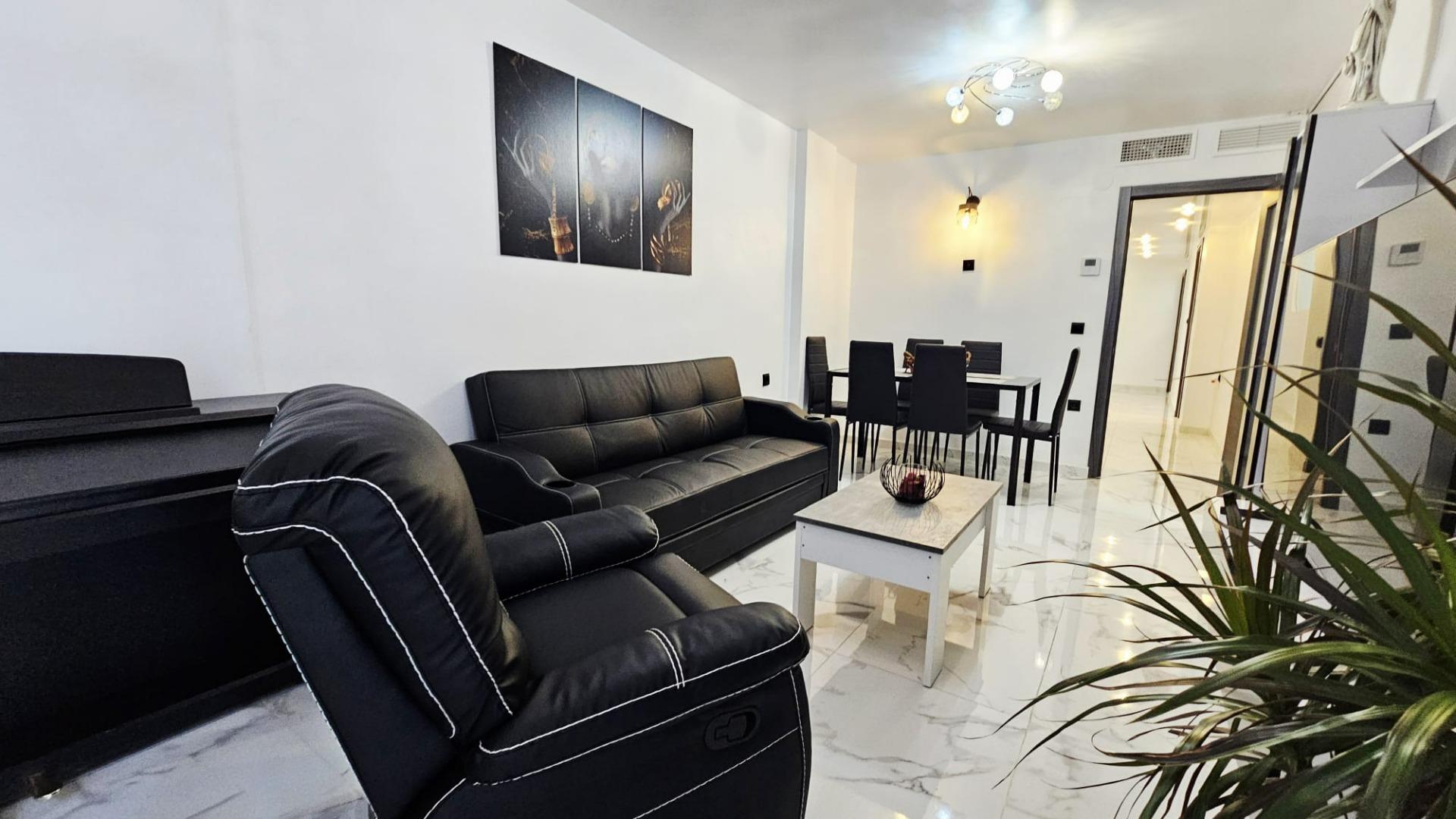 3 Bed, 1 Bath, ApartmentFor Sale, Torrevieja, Alicante