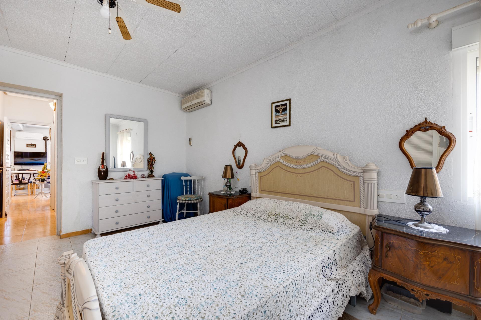 4 Bed, 3 Bath, HouseFor Sale, Torrevieja, Alicante