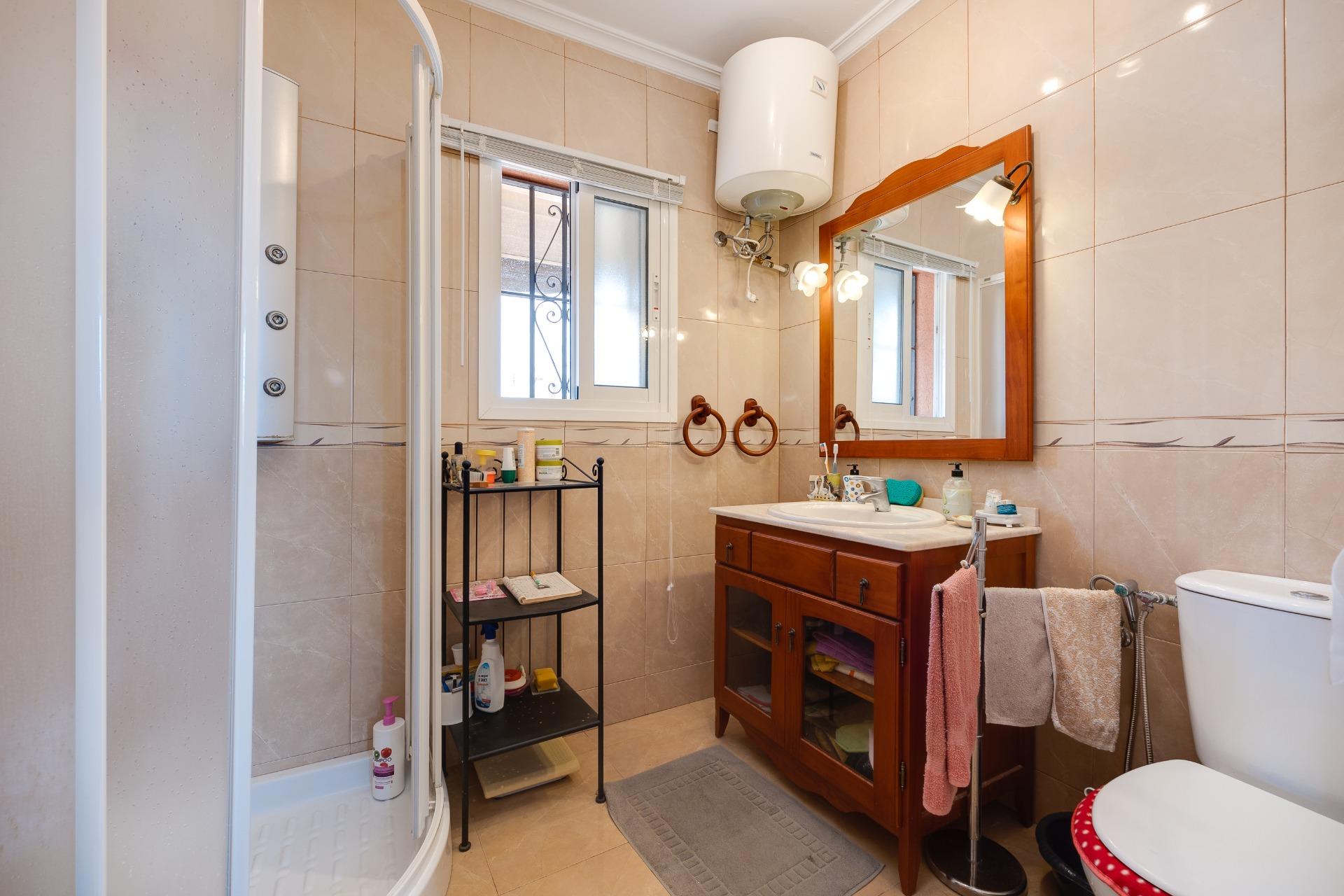 4 Bed, 3 Bath, HouseFor Sale, Torrevieja, Alicante