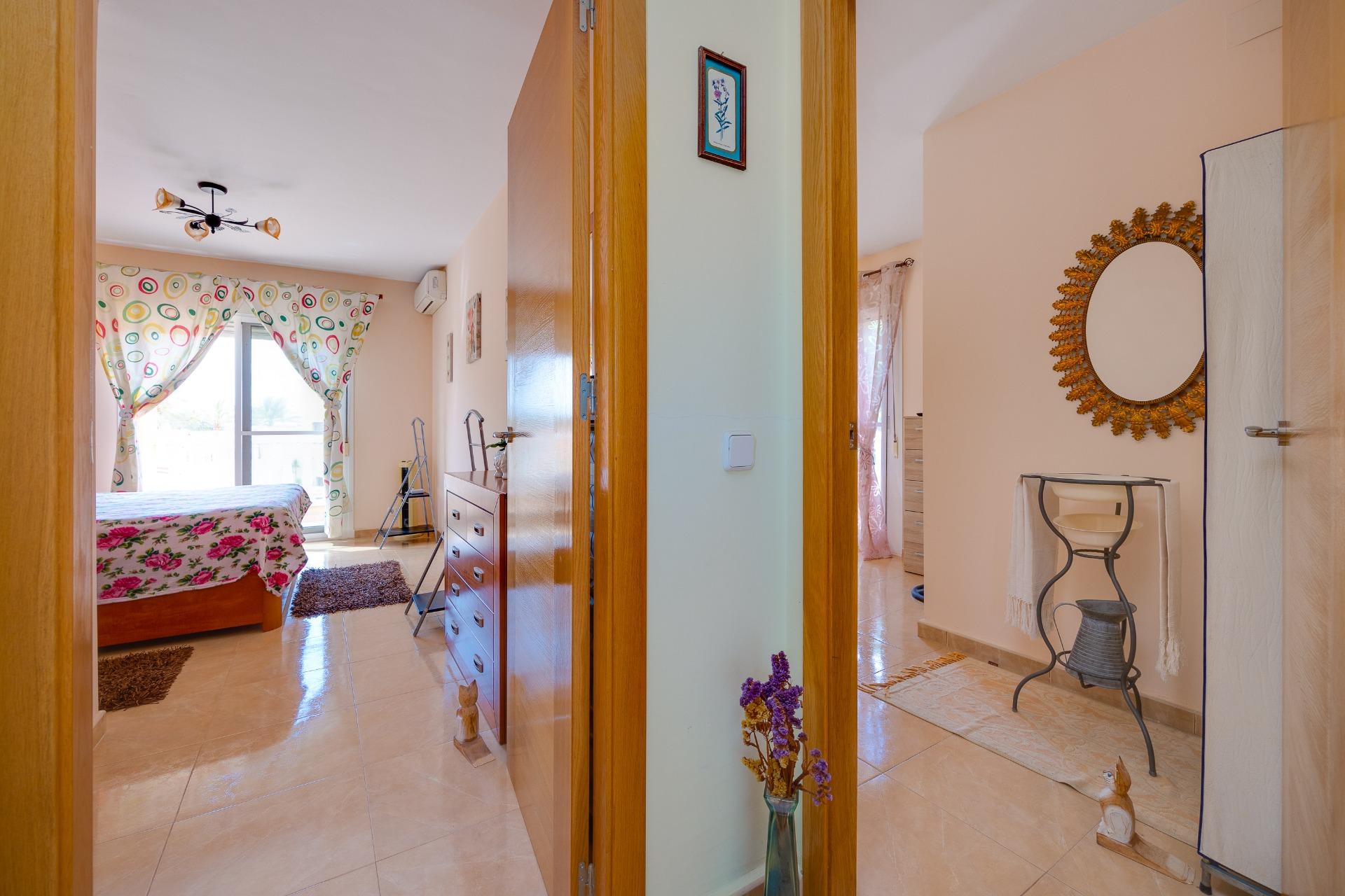 4 Bed, 3 Bath, HouseFor Sale, Torrevieja, Alicante