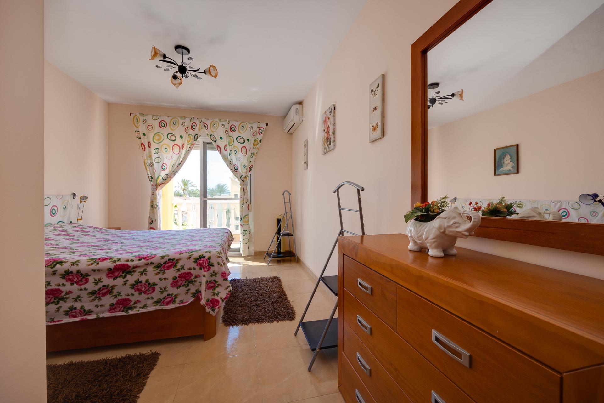 4 Bed, 3 Bath, HouseFor Sale, Torrevieja, Alicante