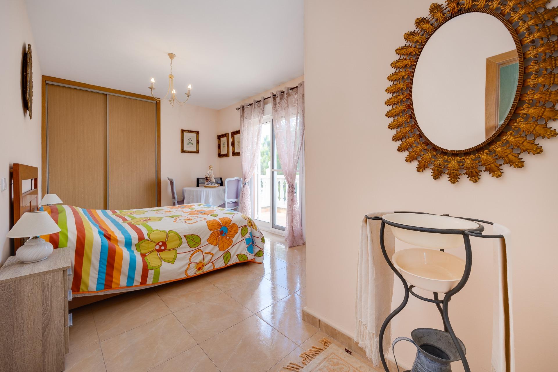 4 Bed, 3 Bath, HouseFor Sale, Torrevieja, Alicante