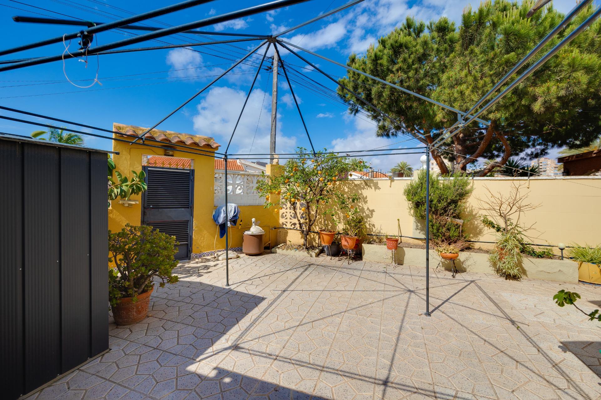 4 Bed, 3 Bath, HouseFor Sale, Torrevieja, Alicante