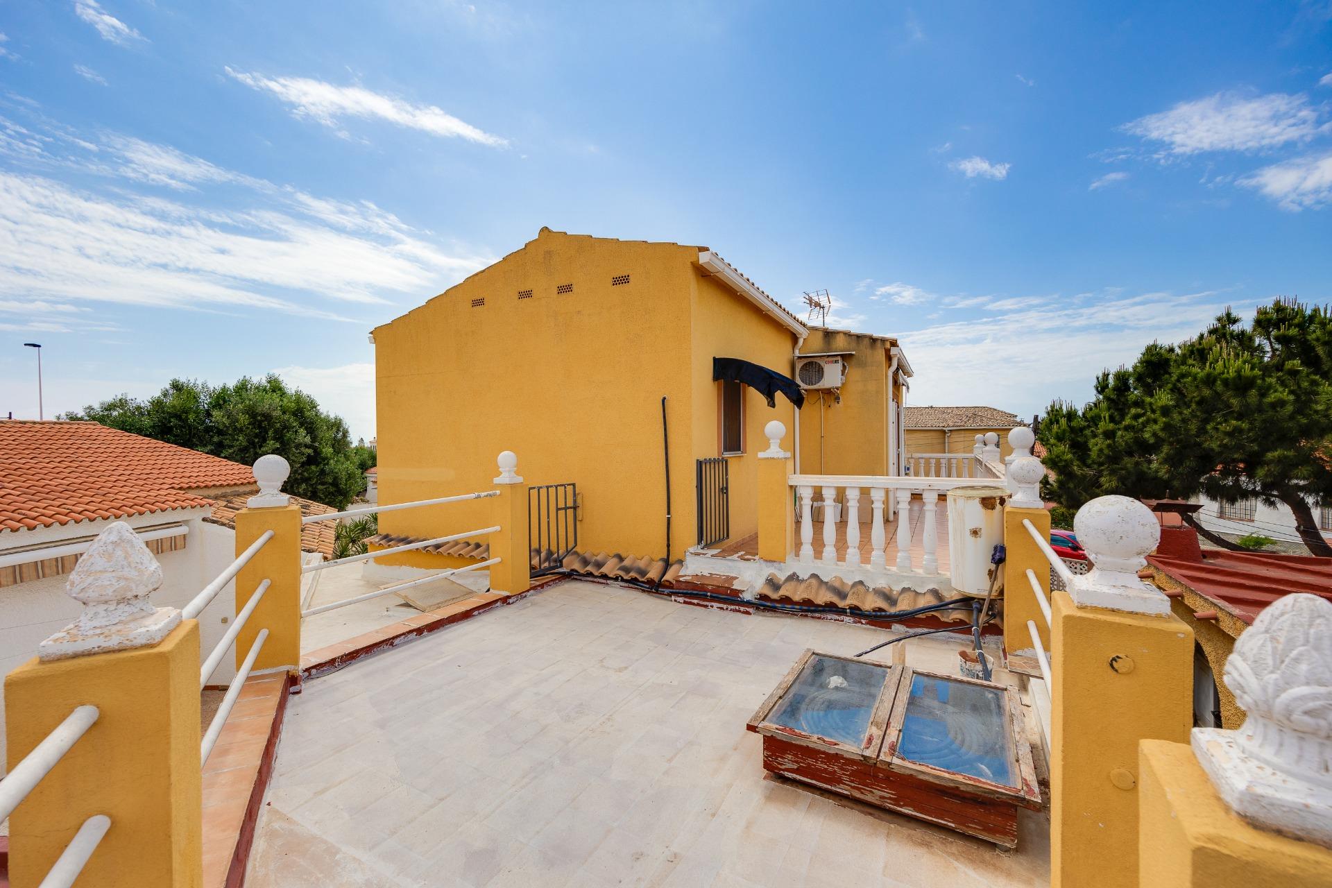 4 Bed, 3 Bath, HouseFor Sale, Torrevieja, Alicante