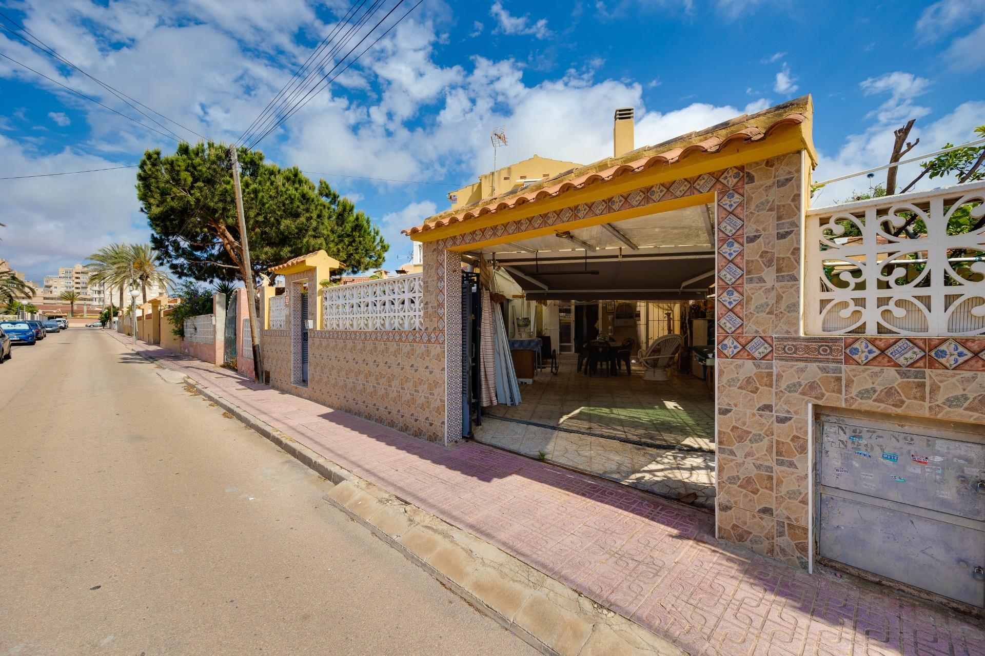 4 Bed, 3 Bath, HouseFor Sale, Torrevieja, Alicante