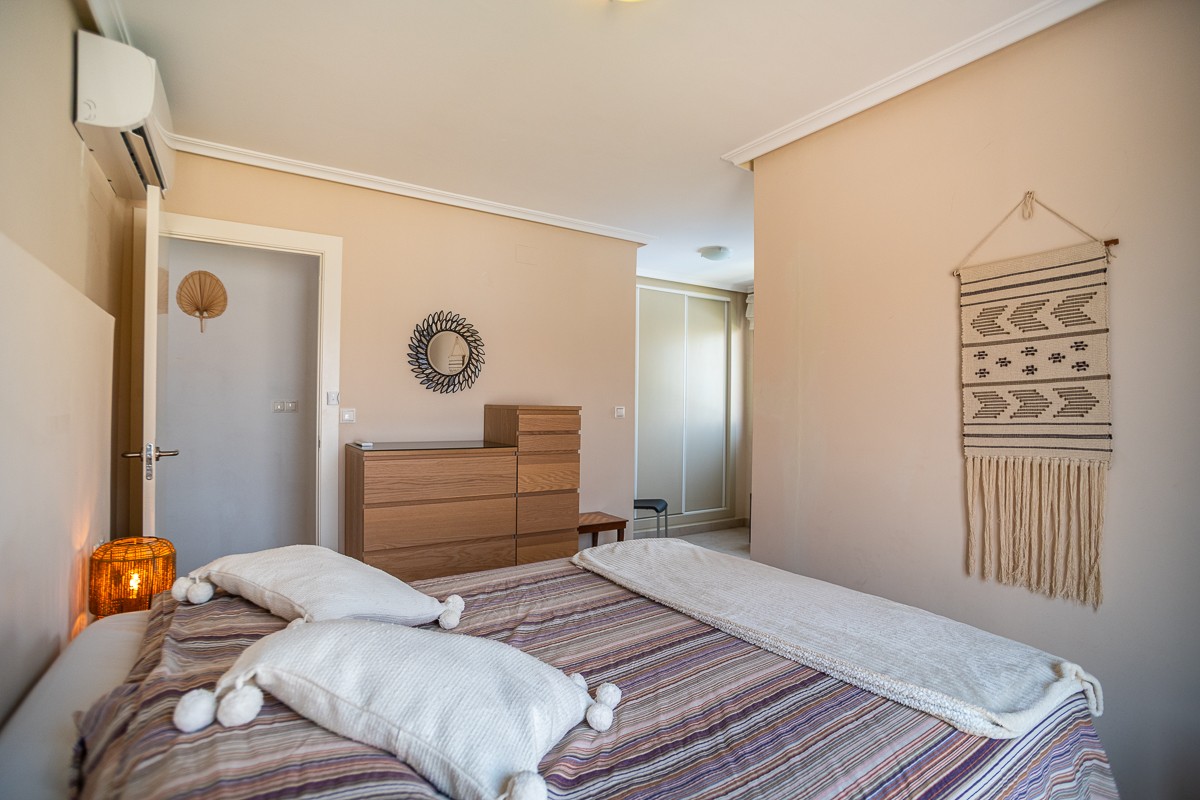 3 Bed, 2 Bath, HouseFor Sale, Torrevieja, Alicante