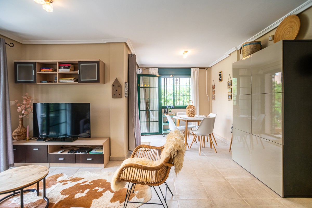 3 Bed, 2 Bath, HouseFor Sale, Torrevieja, Alicante