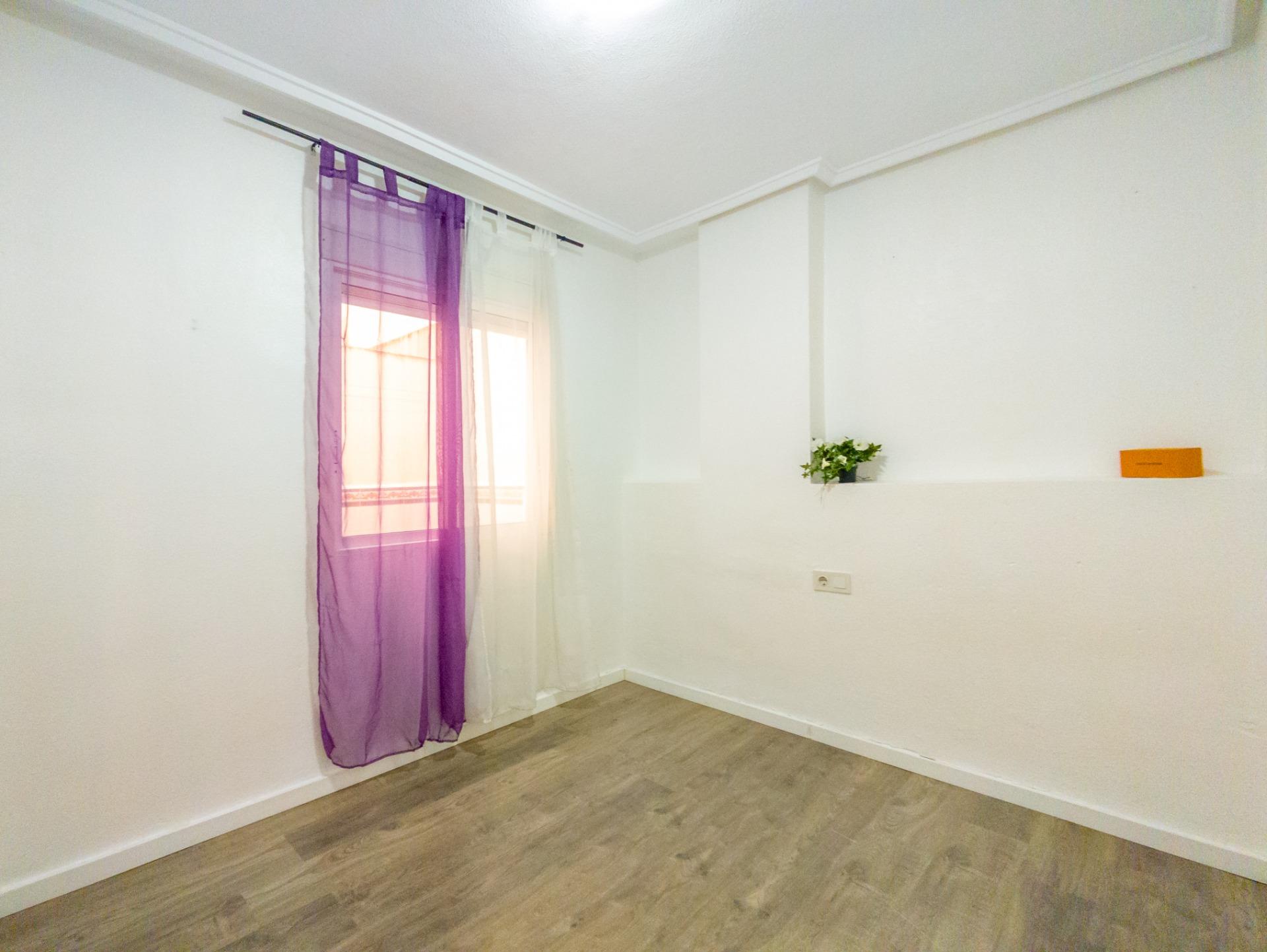 3 Bed, 2 Bath, ApartmentFor Sale, Torrevieja, Alicante