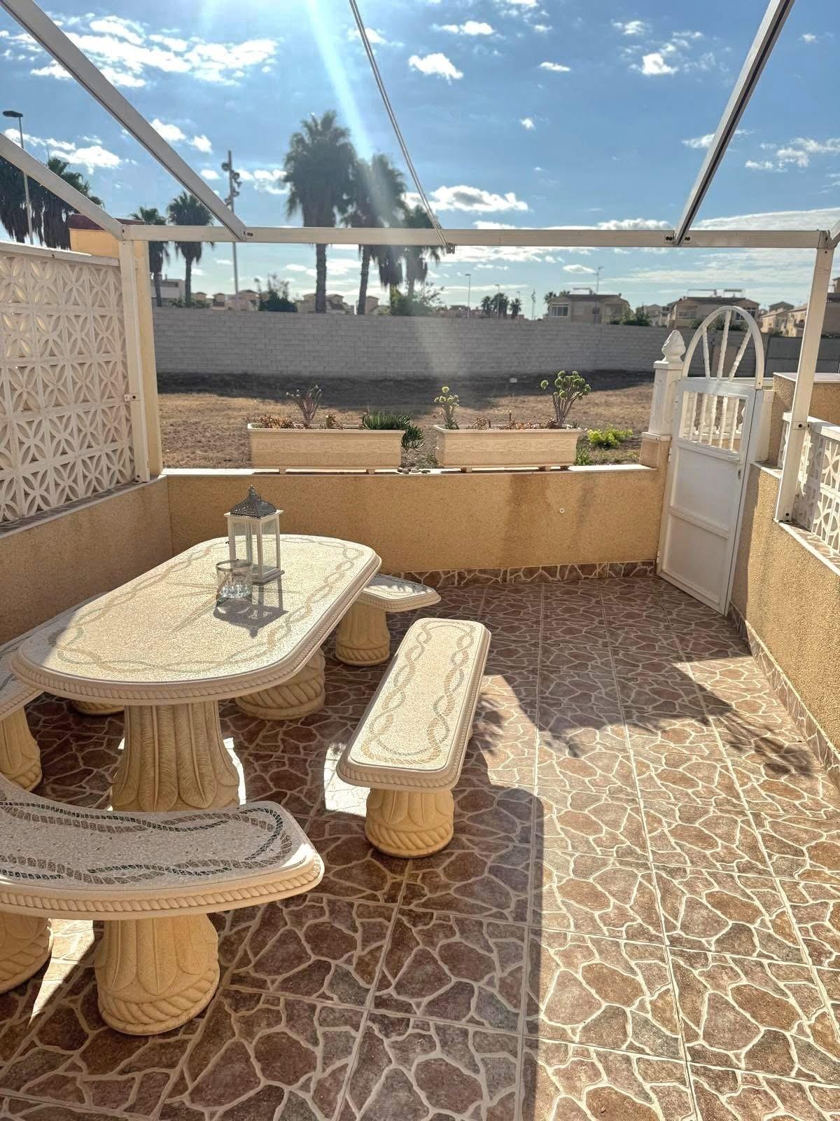 3 Bed, 1 Bath, ApartmentFor Sale, Torrevieja, Alicante