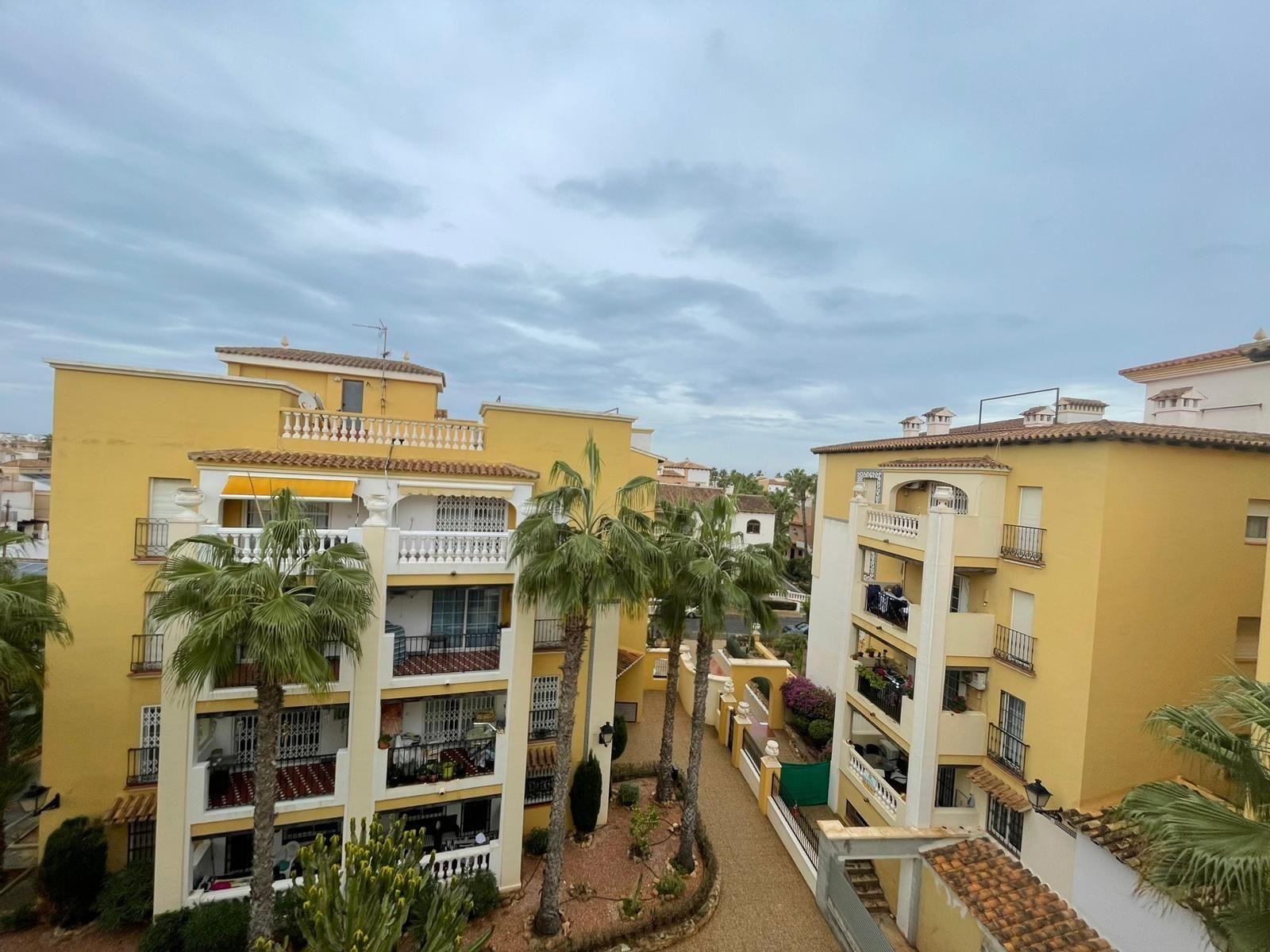 3 Bed, 2 Bath, ApartmentFor Sale, Torrevieja, Alicante