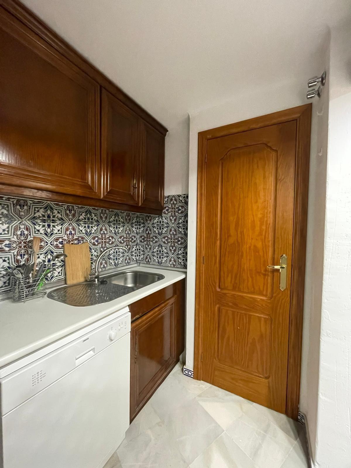 3 Bed, 2 Bath, ApartmentFor Sale, Torrevieja, Alicante