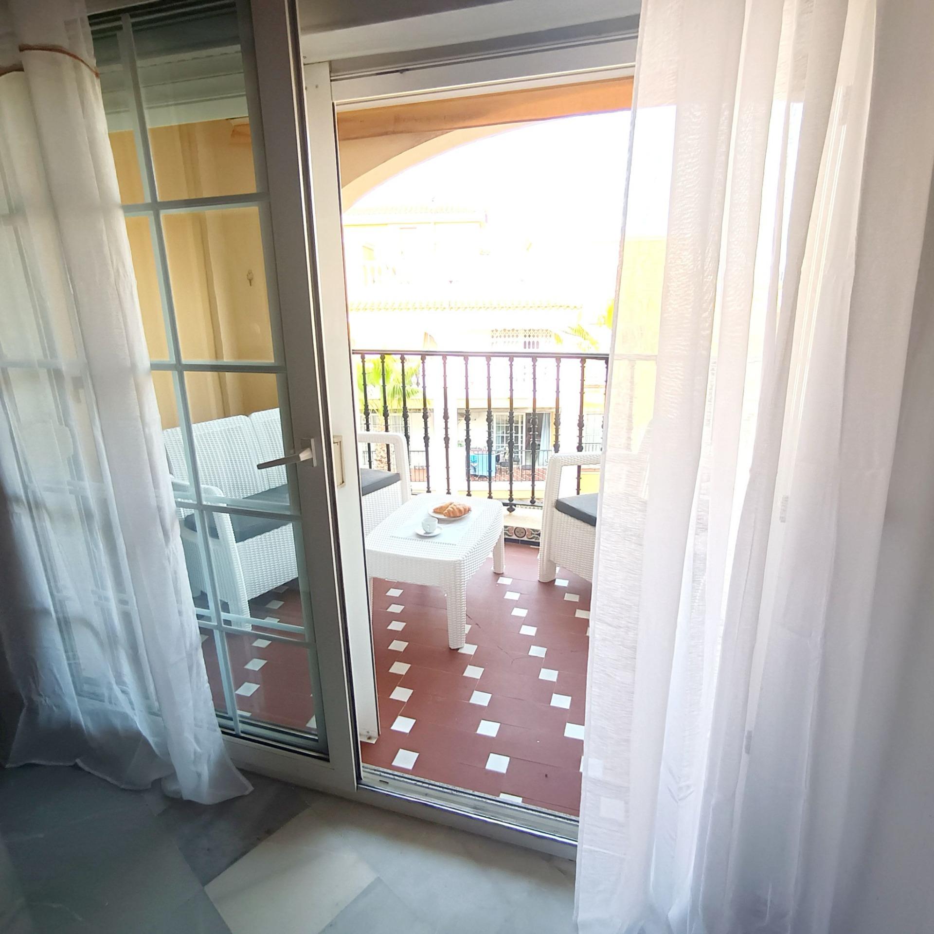 3 Bed, 2 Bath, ApartmentFor Sale, Torrevieja, Alicante