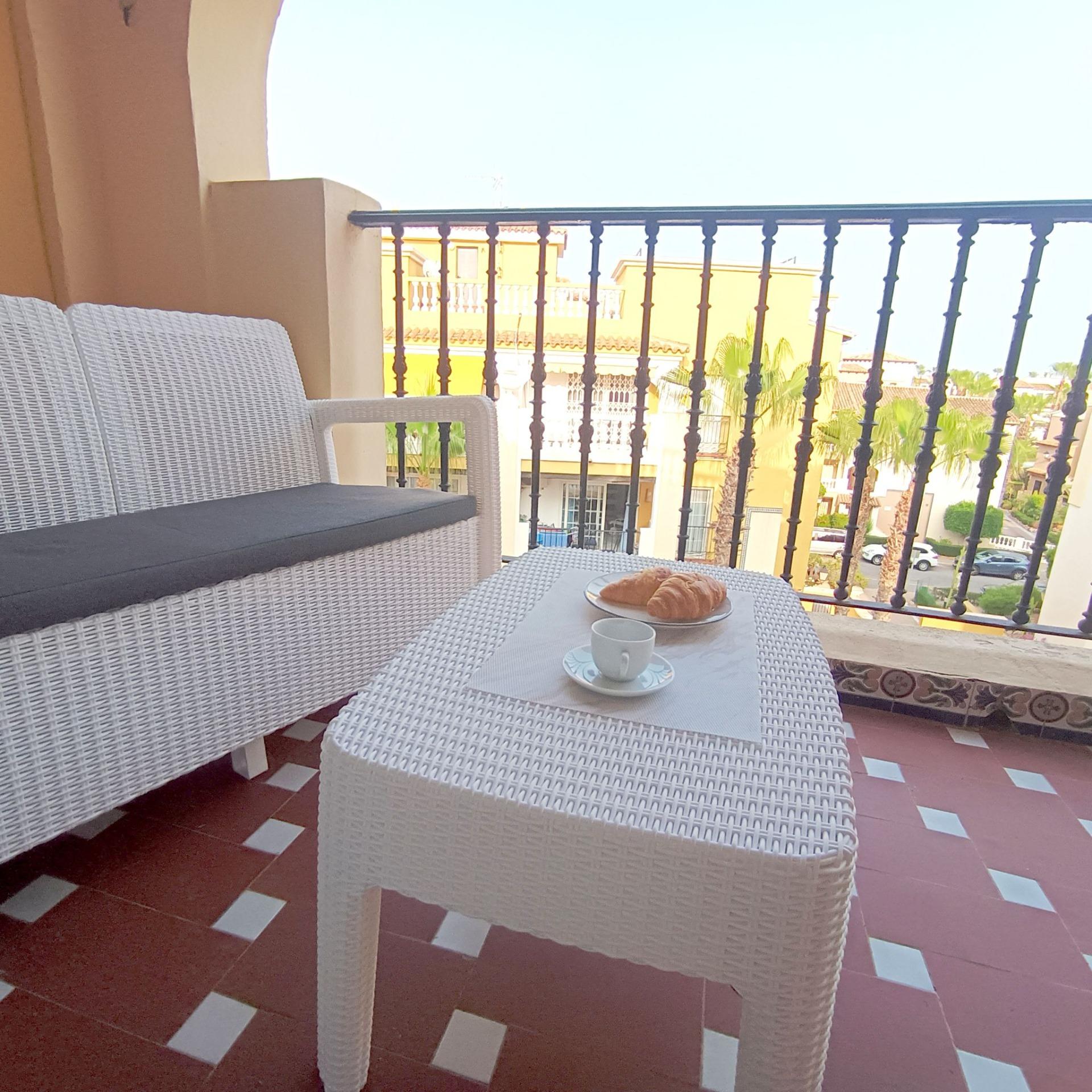 3 Bed, 2 Bath, ApartmentFor Sale, Torrevieja, Alicante