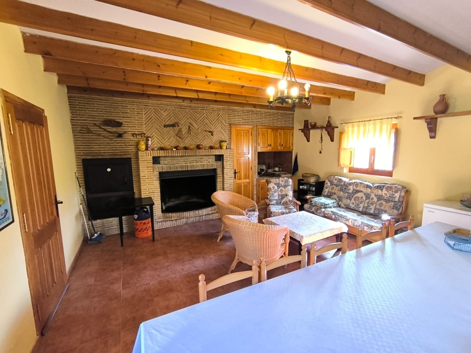 6 Bed, 2 Bath, HouseFor Sale, Yecla, Murcia