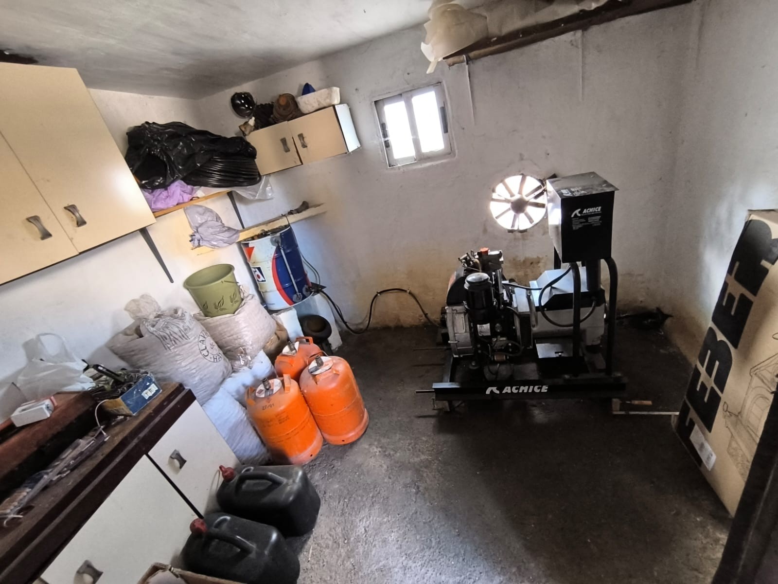 6 Bed, 2 Bath, HouseFor Sale, Yecla, Murcia