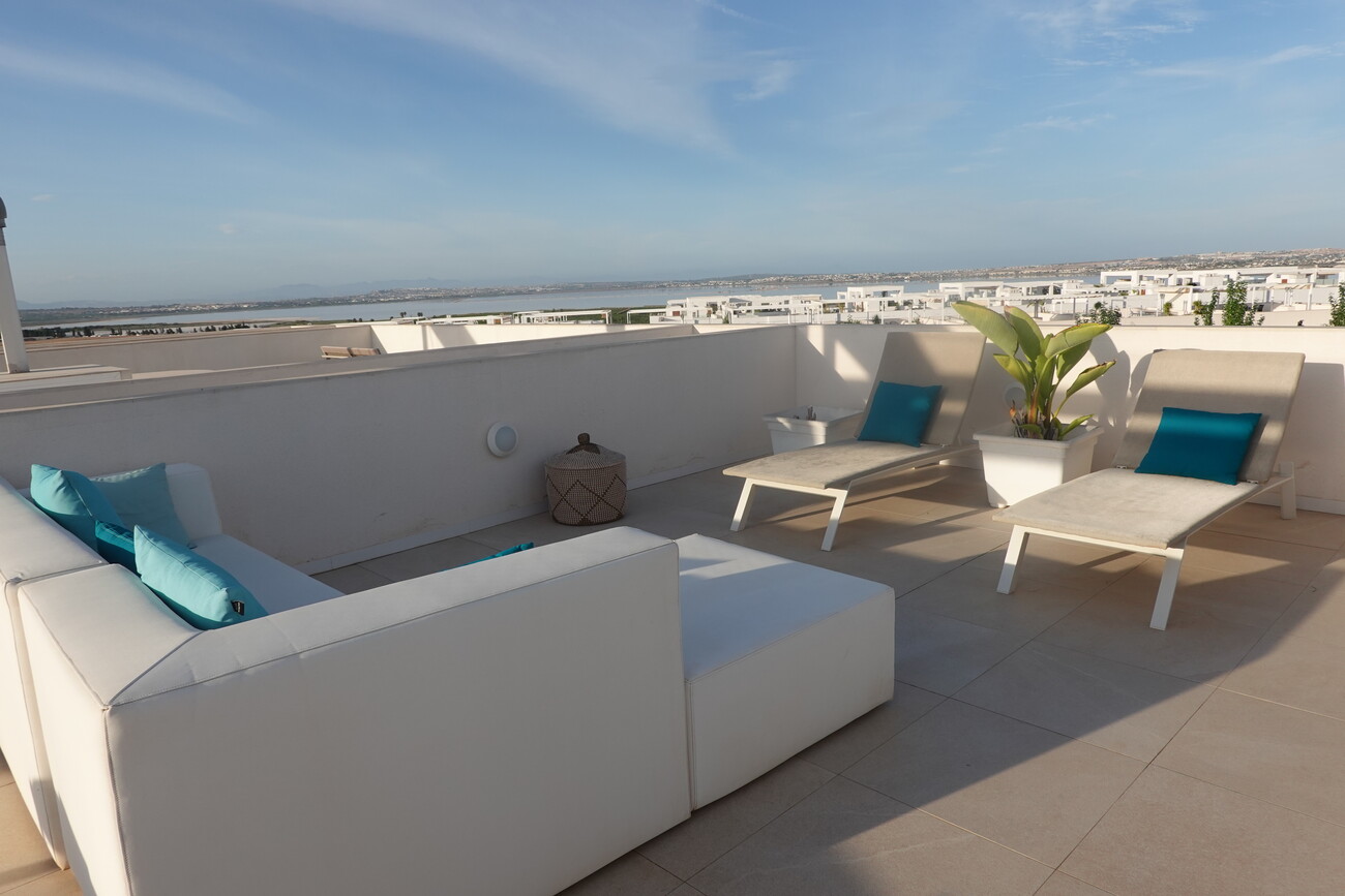 3 Bed, 2 Bath, ApartmentFor Sale, Torrevieja, Alicante