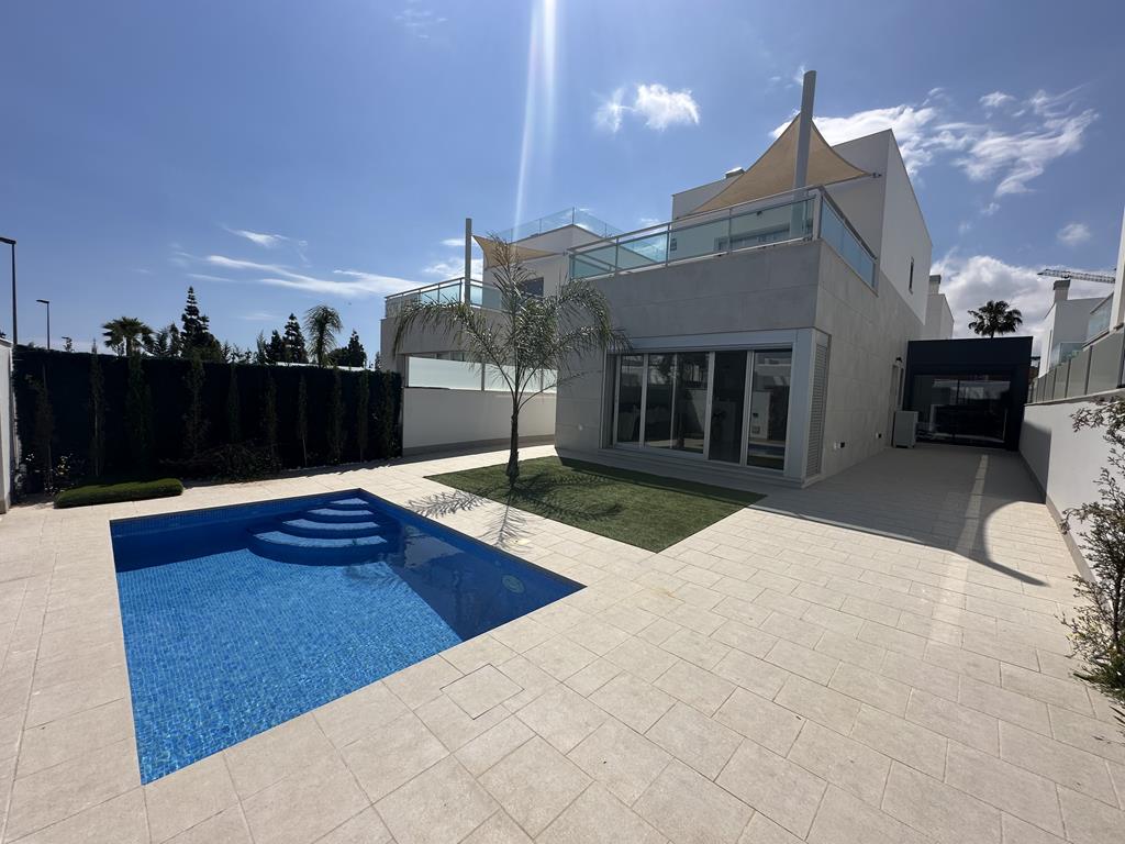 4 Bed, 3 Bath, HouseFor Sale, La Serena Golf, Murcia